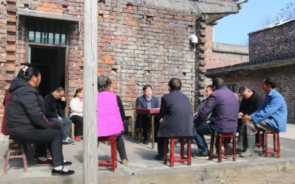 听民声、叙乡情、宣精神！市检察院召开屋场恳谈会